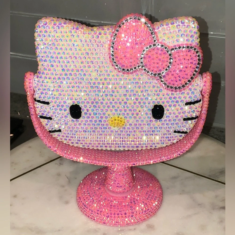 ✨NWT✨ Hello Kitty Crystal Sparkle Bedazzled Table Top Stand Mirror - Picture 1 of 11